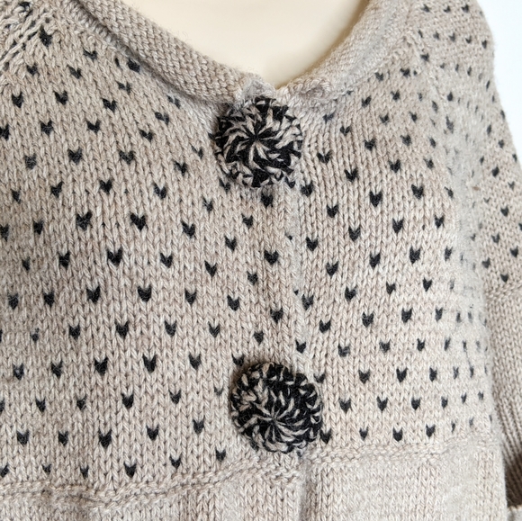 American Rag open front sweater 2 large buttons - Picture 3 of 8